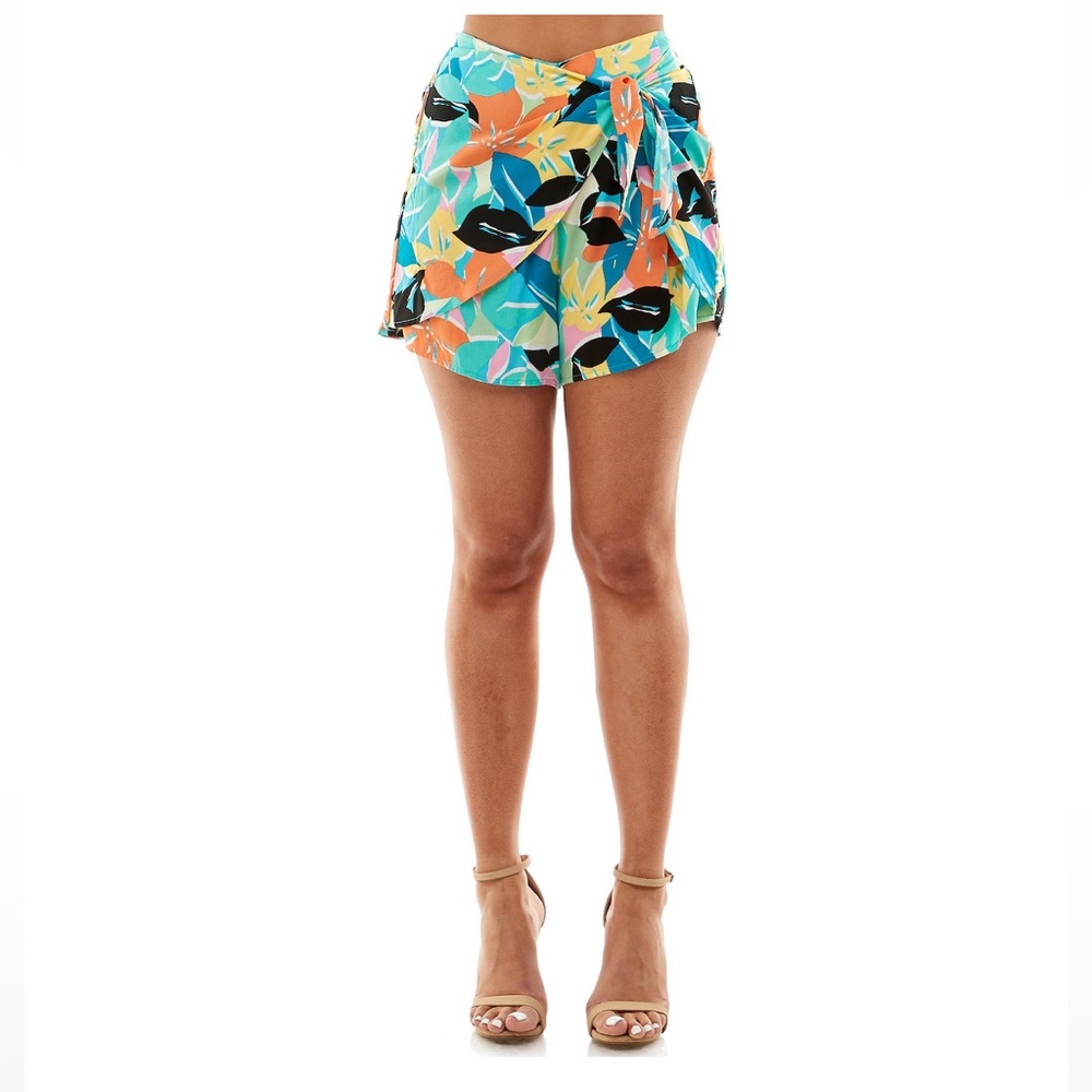 Lily Rose tie front wrap floral skort